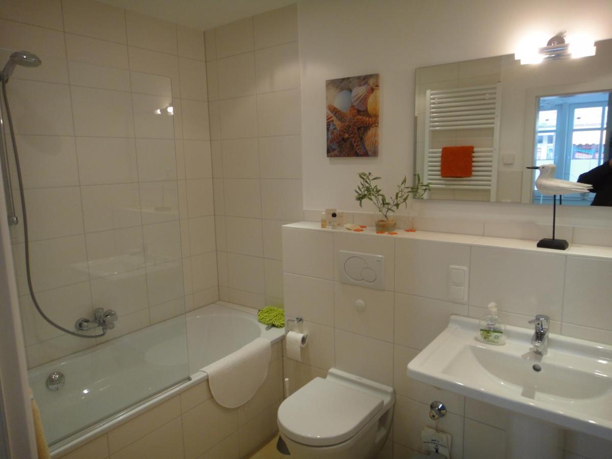 Fewo31, Exklusive Apartments, 2 Minuten Vom Und Alten Strom Apartment Rostock